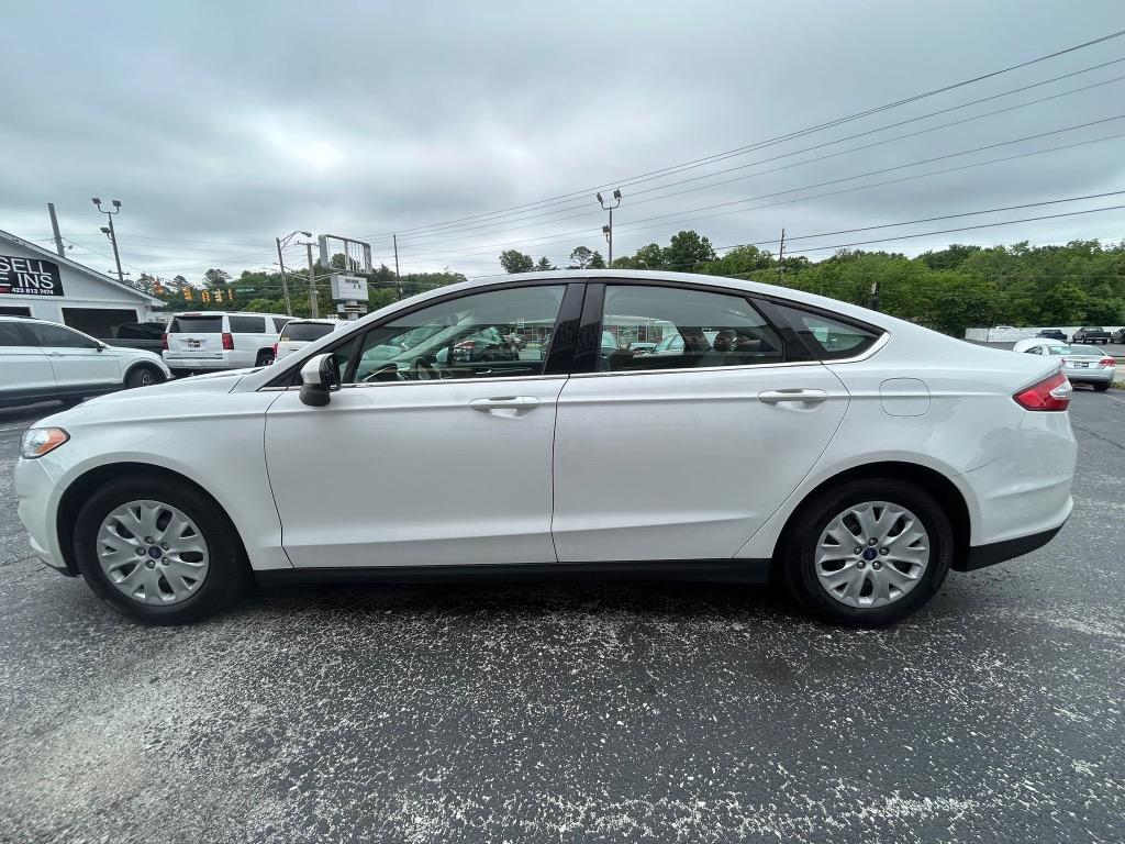 2014 Ford Fusion S photo