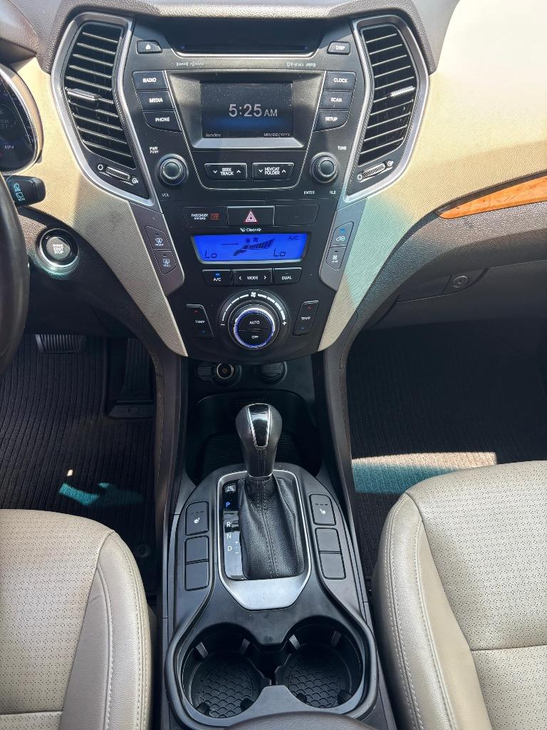 2014 Hyundai Santa Fe - $10,995