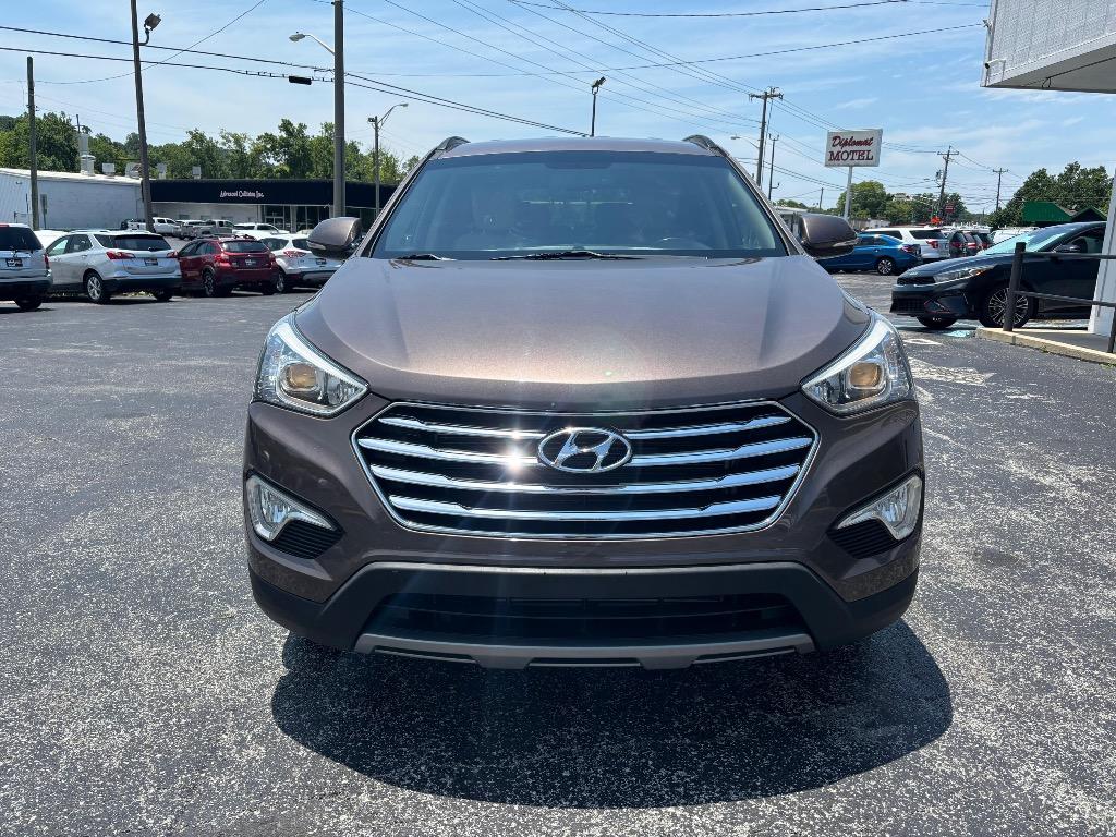 2014 Hyundai Santa Fe - $10,995