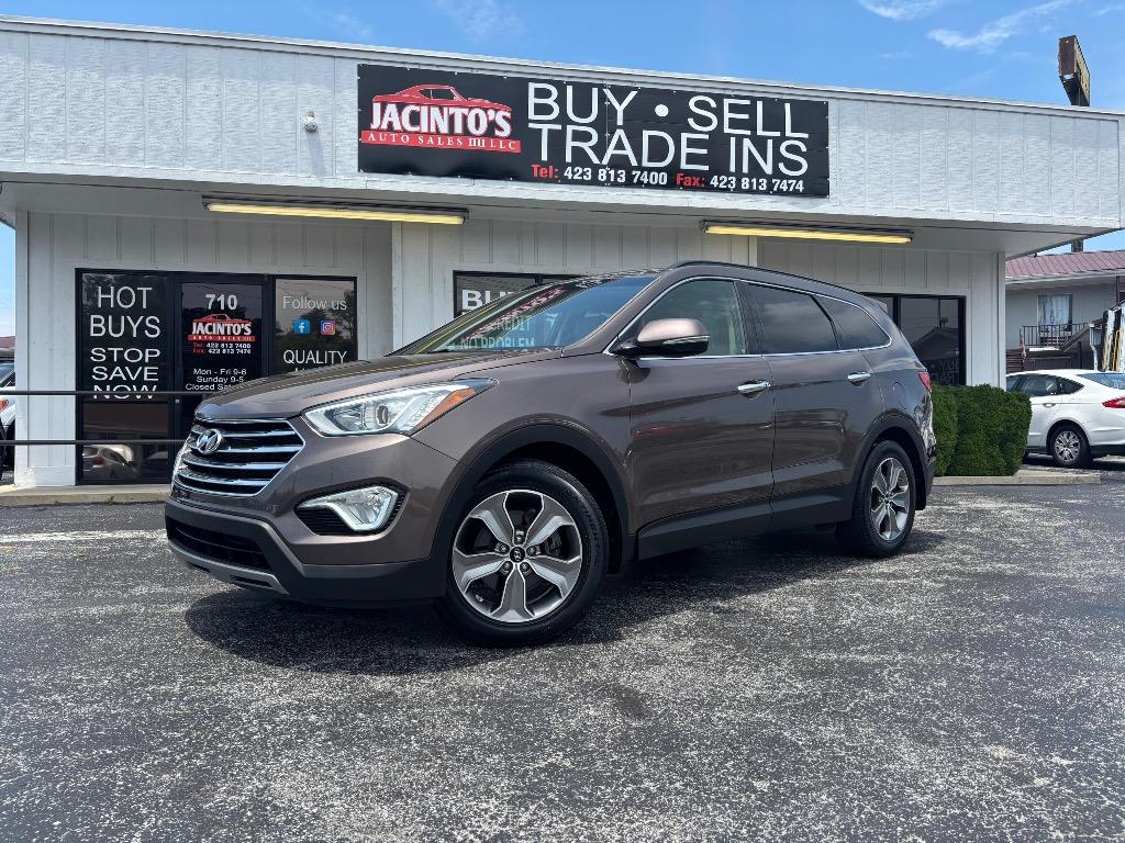 2014 Hyundai Santa Fe - $10,995