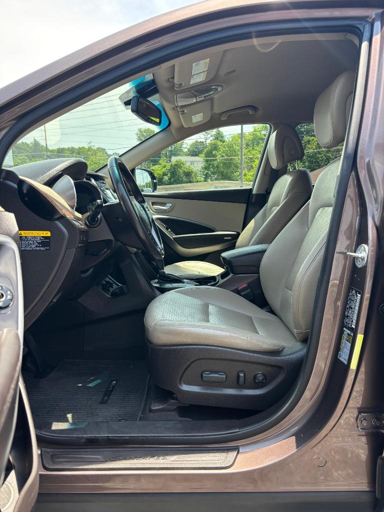 2014 Hyundai Santa Fe - $10,995