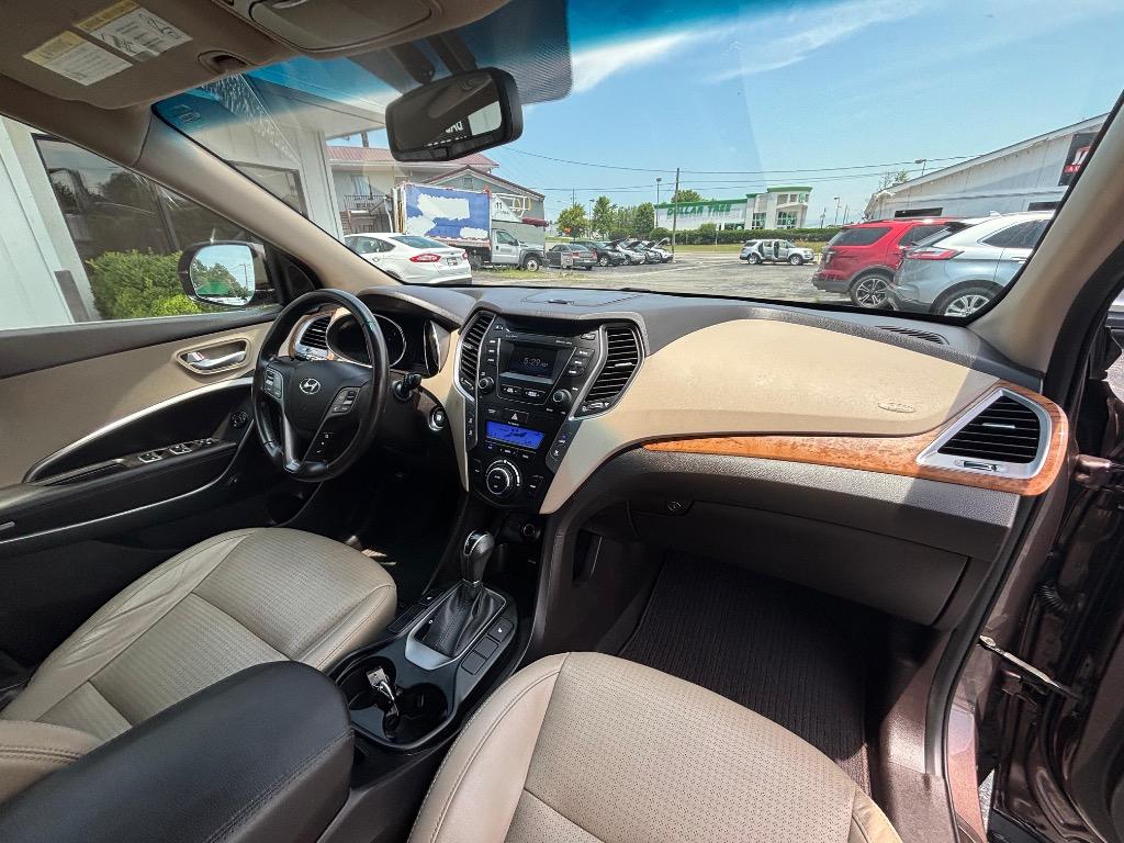2014 Hyundai Santa Fe - $10,995