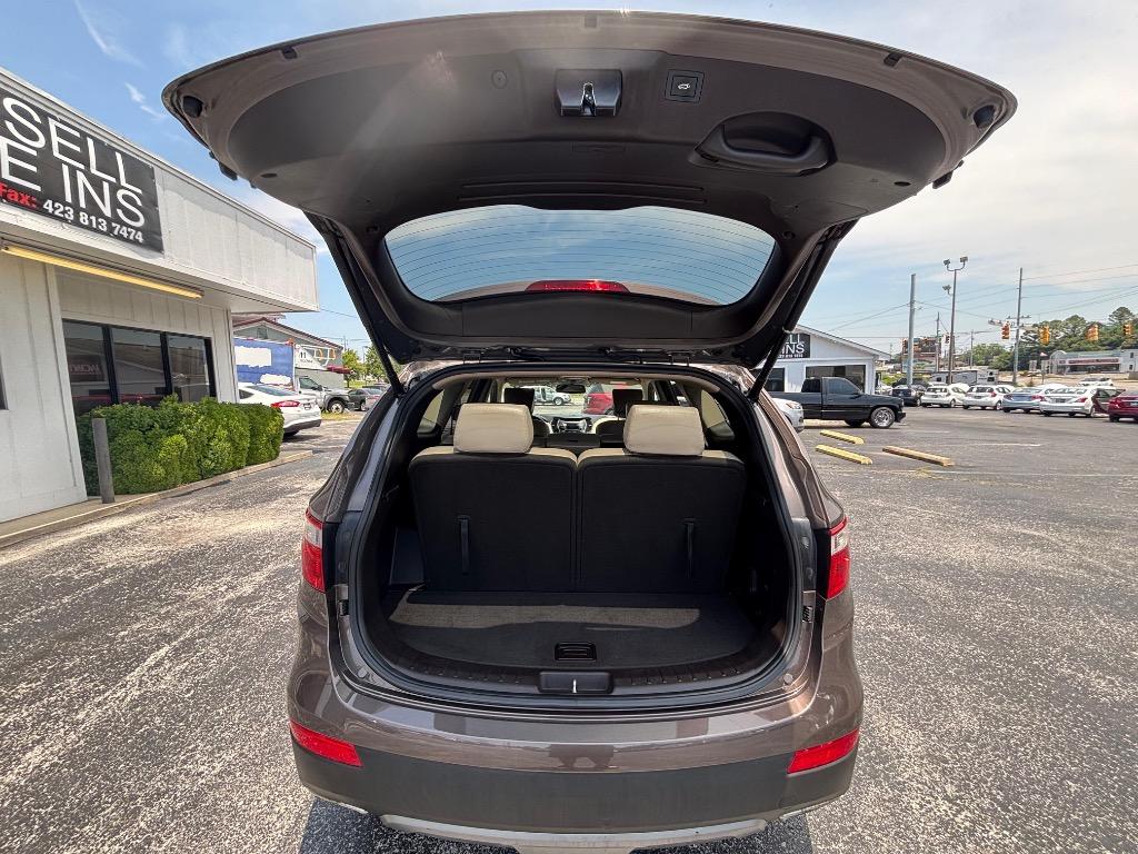 2014 Hyundai Santa Fe - $10,995