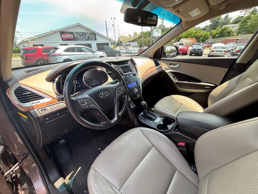 2014 Hyundai Santa Fe - $10,995