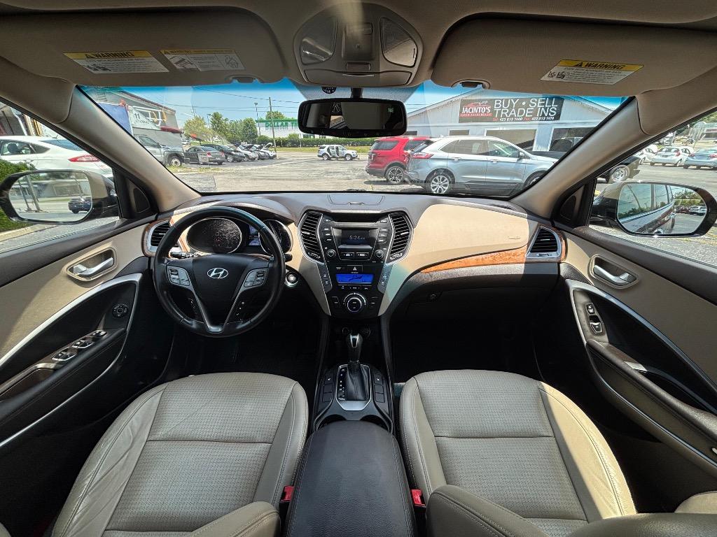 2014 Hyundai Santa Fe - $10,995
