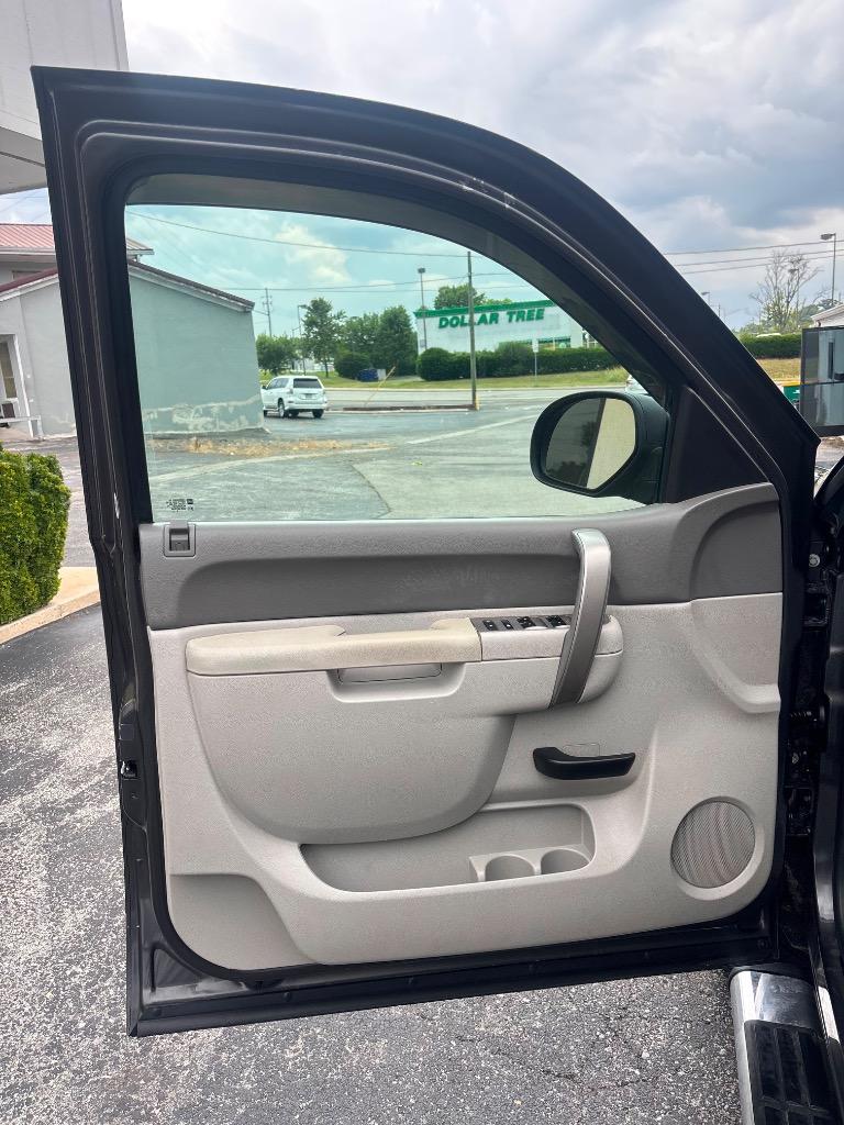 2011 GMC Sierra 1500 - $13,995