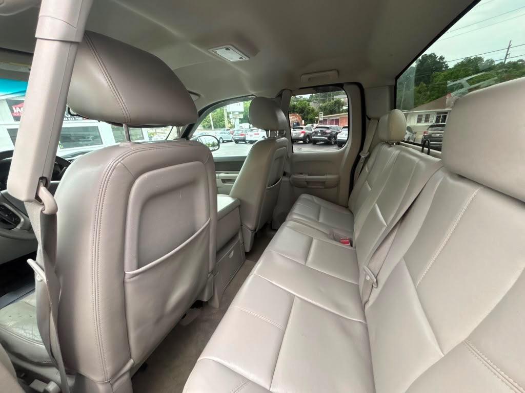 2011 GMC Sierra 1500 - $13,995