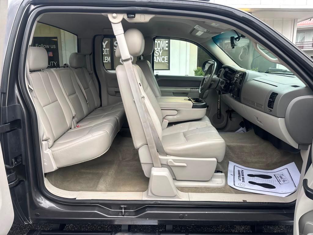 2011 GMC Sierra 1500 - $13,995