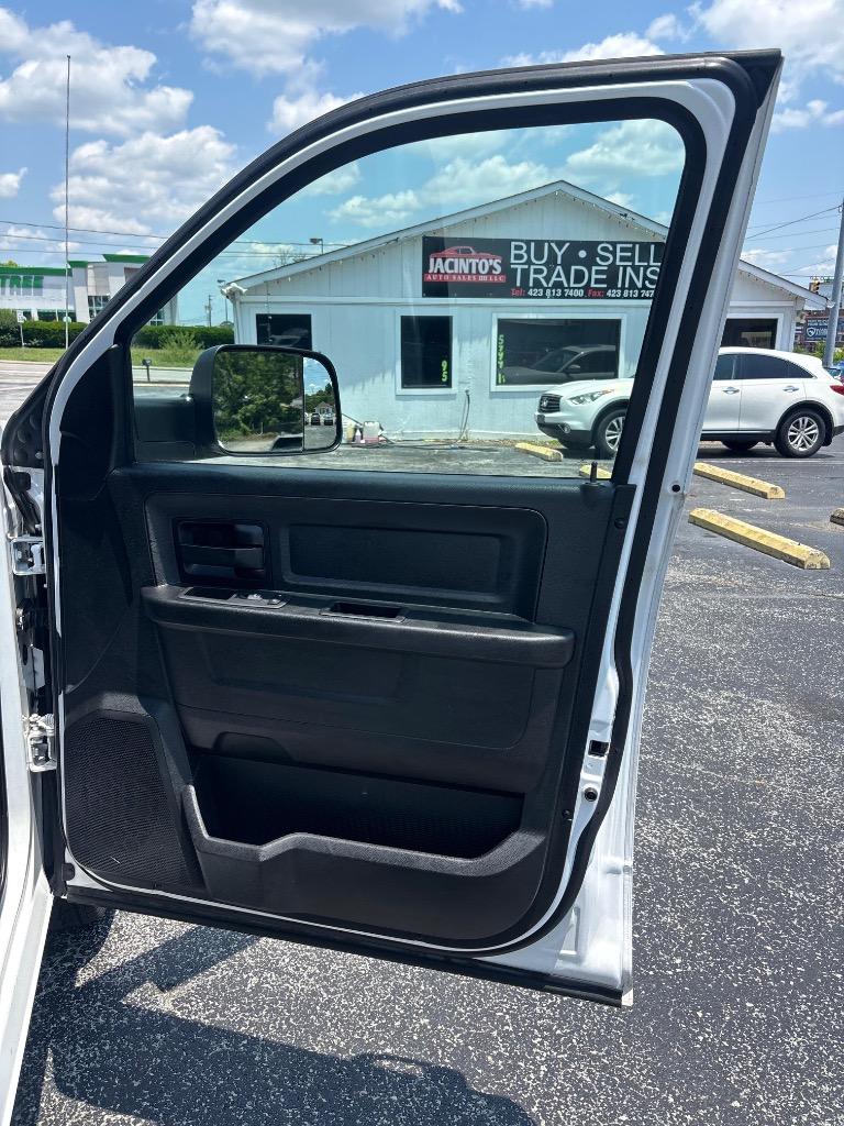 2017 Ram 1500 - $13,995