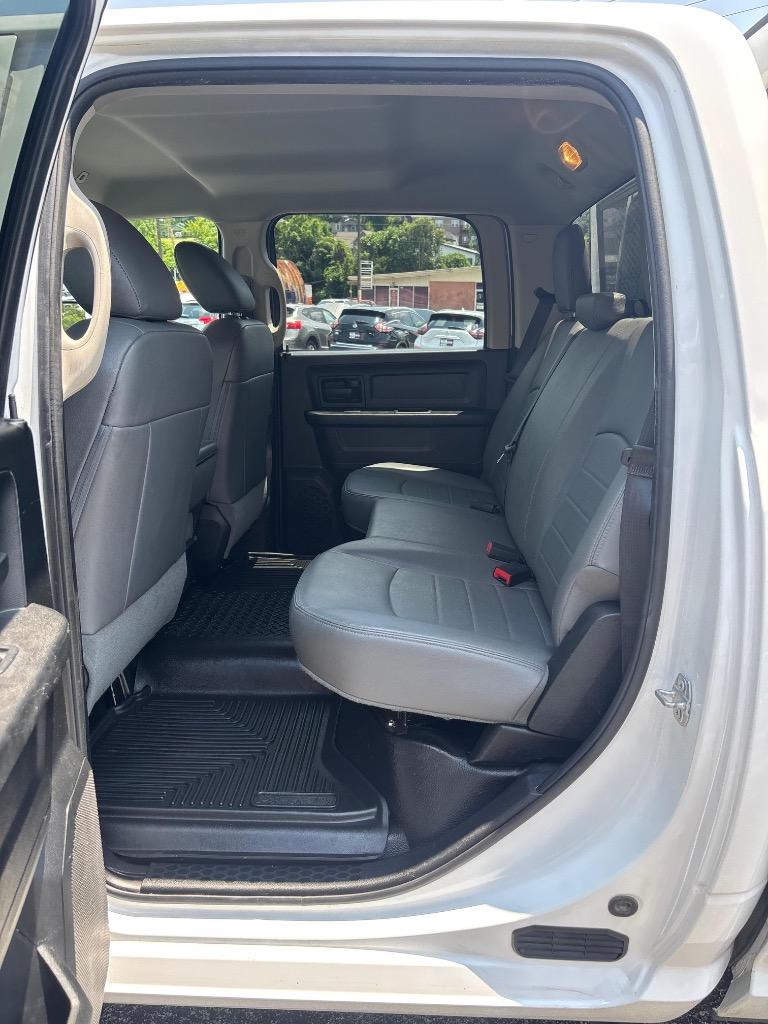 2017 Ram 1500 - $13,995