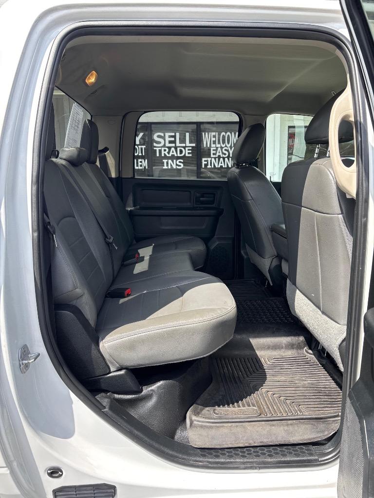 2018 Ram 1500 - $11,995