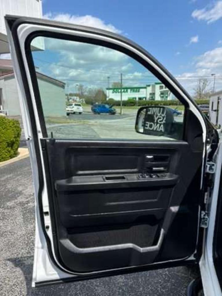 2018 Ram 1500 - $11,995