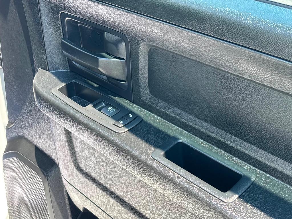 2016 Ram 1500 - $17,995
