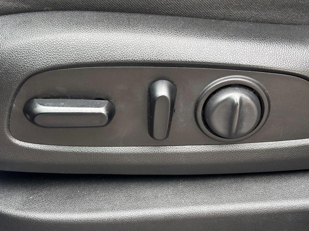 2020 Chevrolet Equinox - $10,995