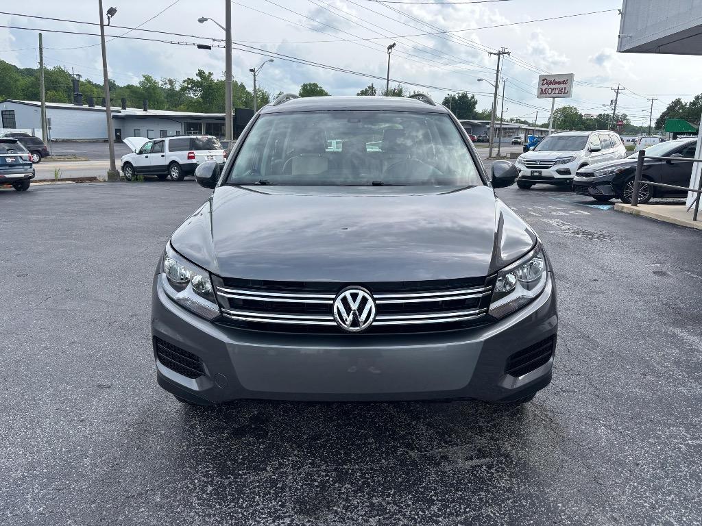 2016 Volkswagen Tiguan - $9,995