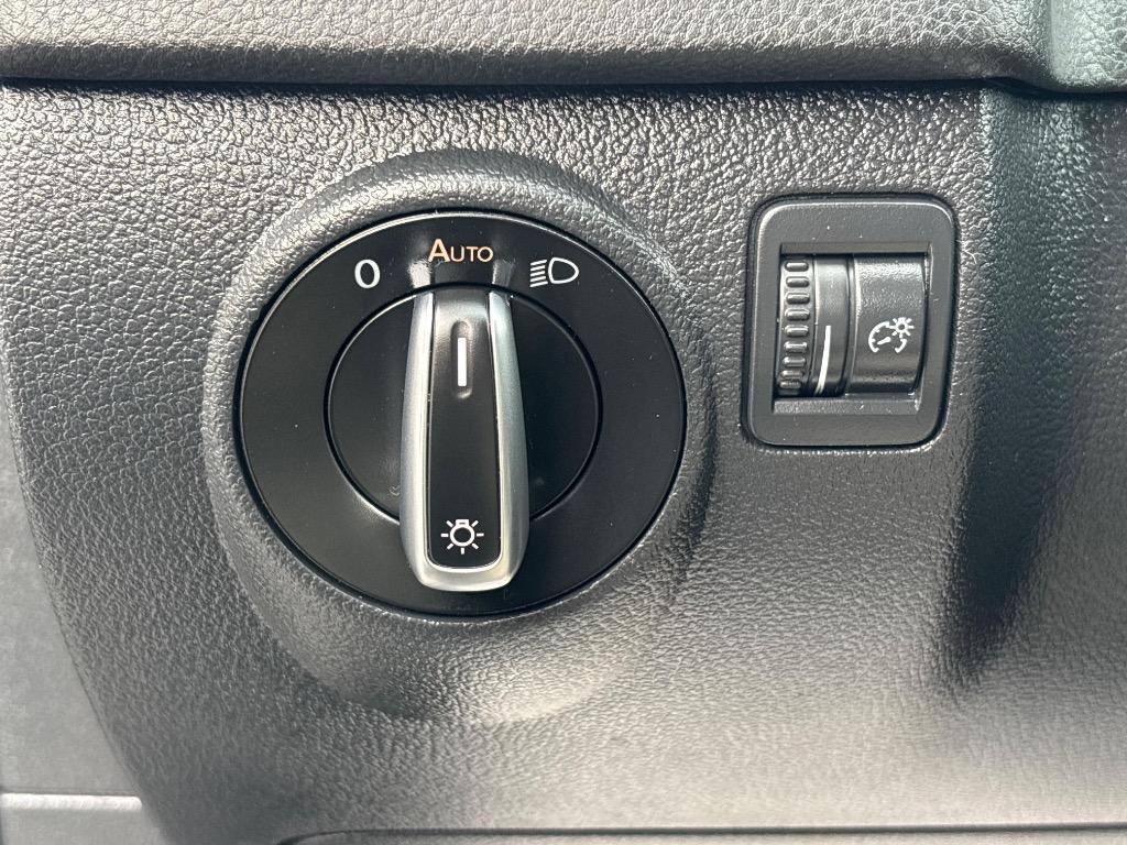 2016 Volkswagen Tiguan - $9,995
