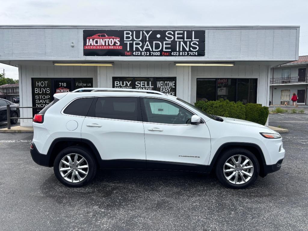 White 2016 Jeep Cherokee Limited FWD SUV / Crossover Front-Wheel Drive Automatic