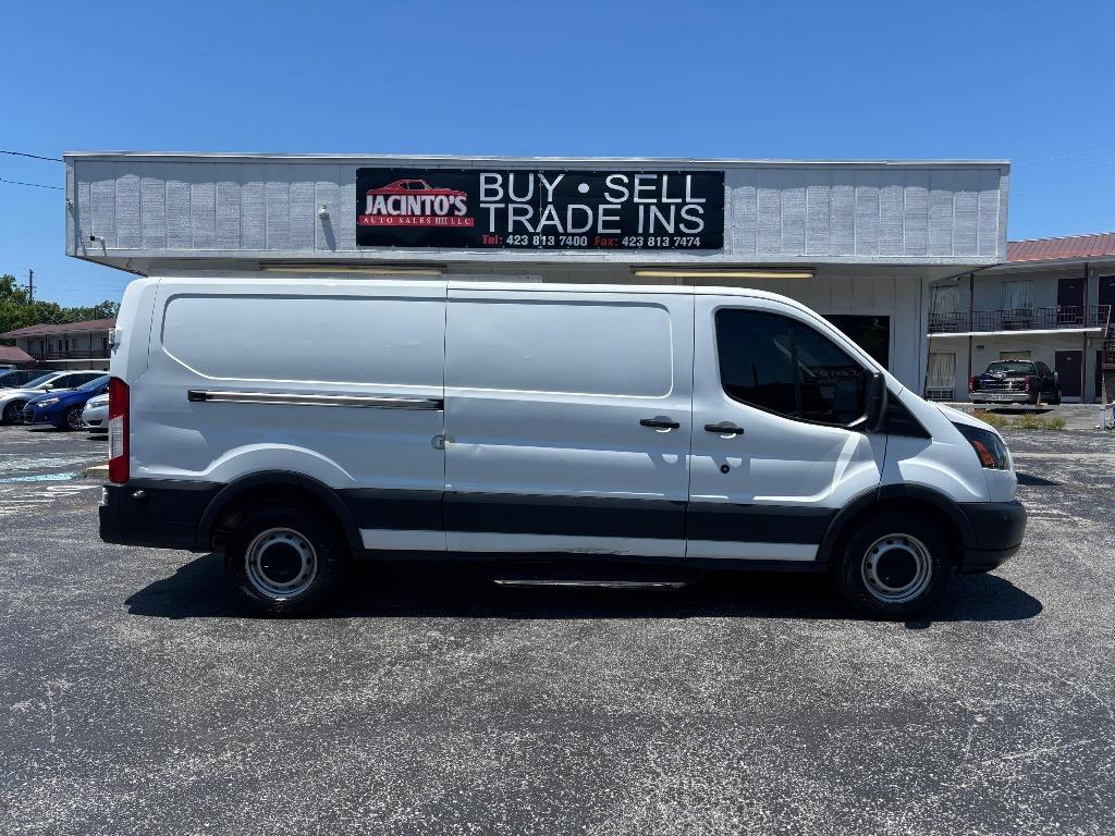 2017 Ford T350 Vans - $10,995