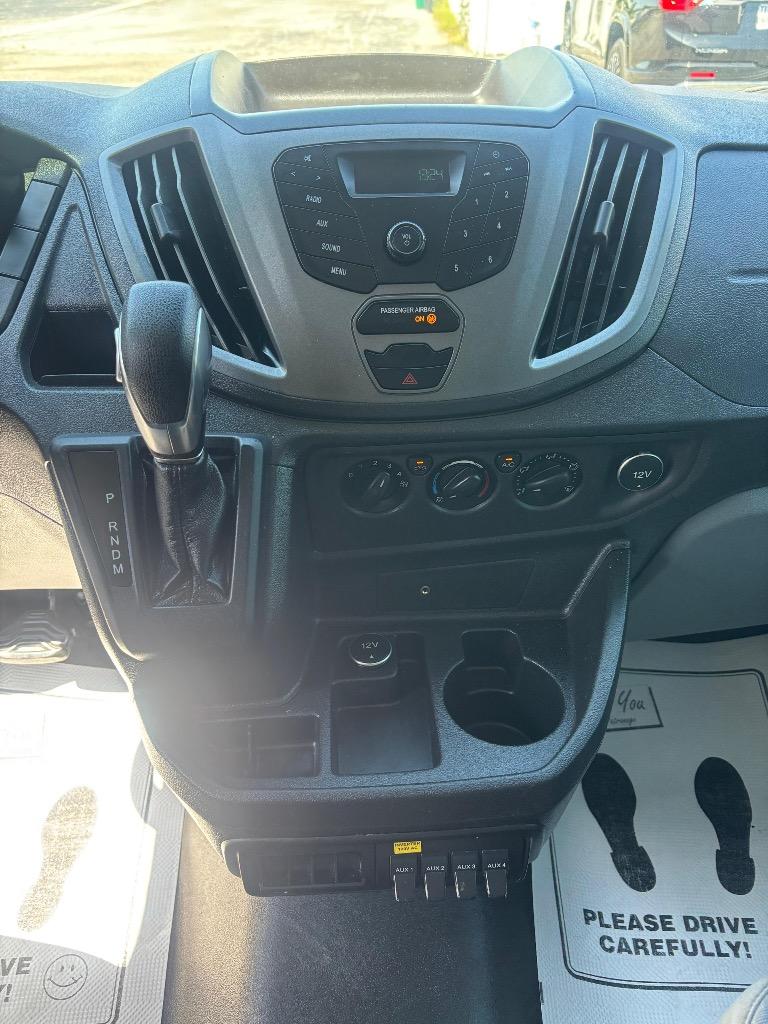 2017 Ford T350 Vans - $10,995