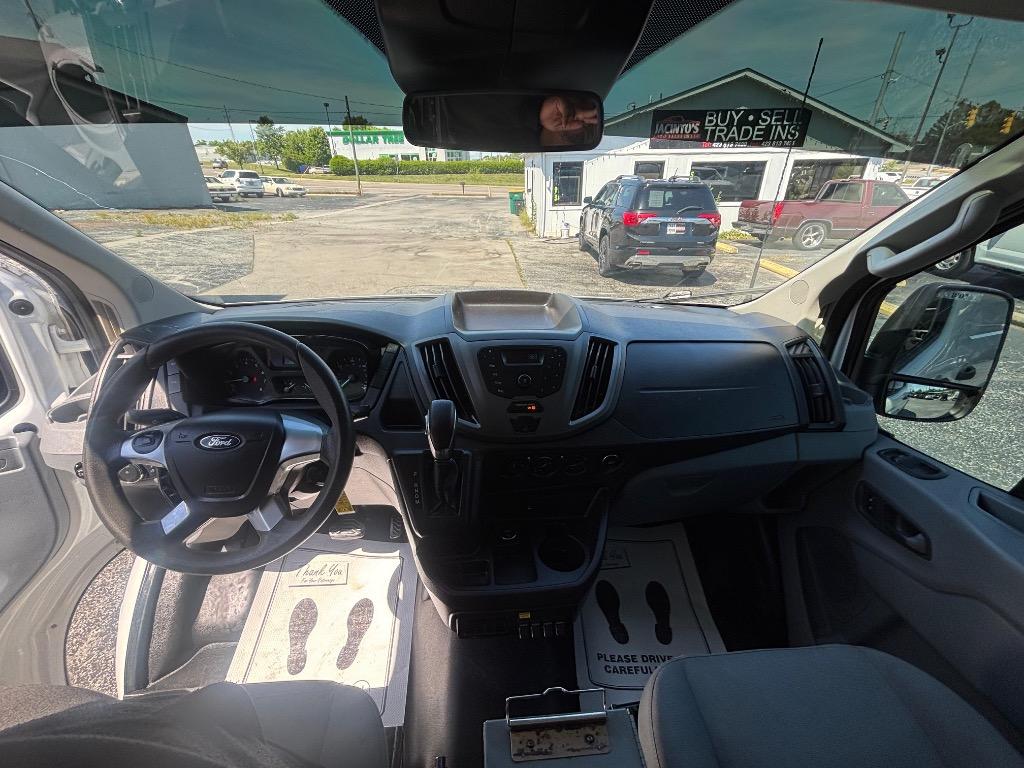 2017 Ford T350 Vans - $10,995