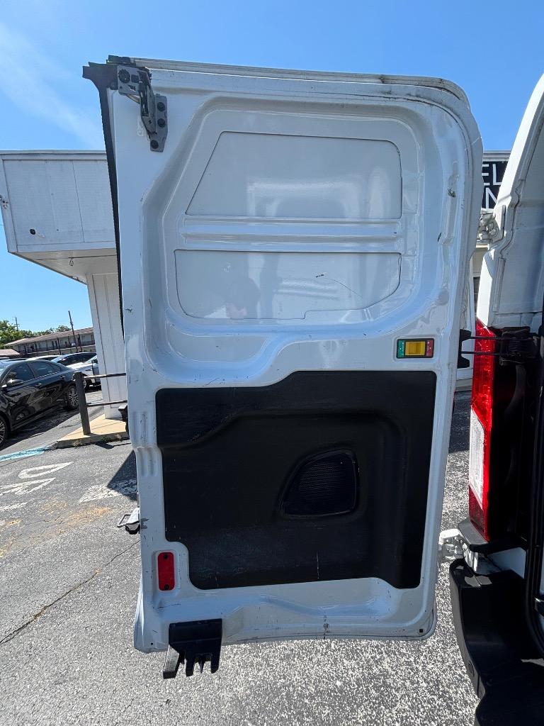 2017 Ford T350 Vans - $10,995