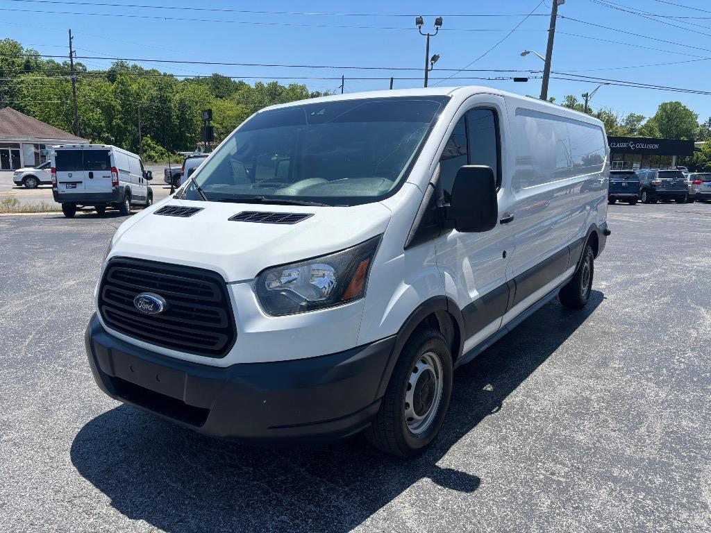 2017 Ford T350 Vans - $10,995