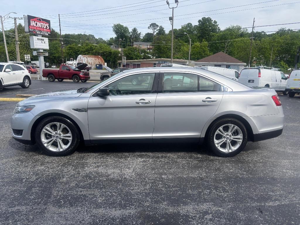 2018 Ford Taurus - $8,995
