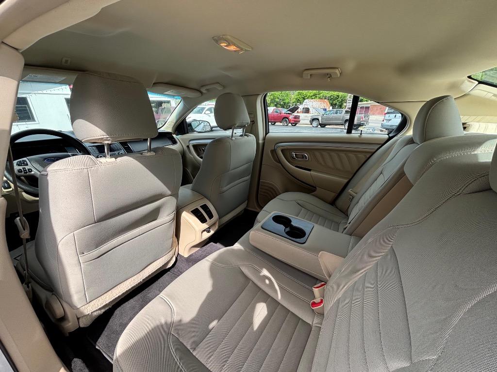 2018 Ford Taurus - $8,995