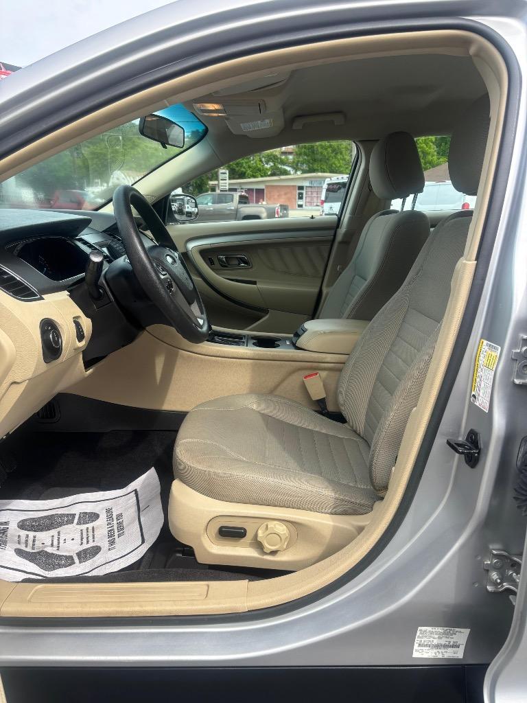 2018 Ford Taurus - $8,995