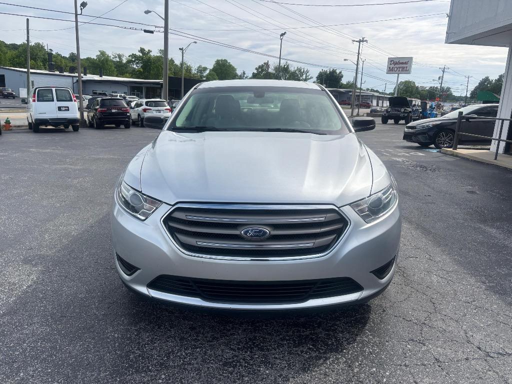 2018 Ford Taurus - $8,995