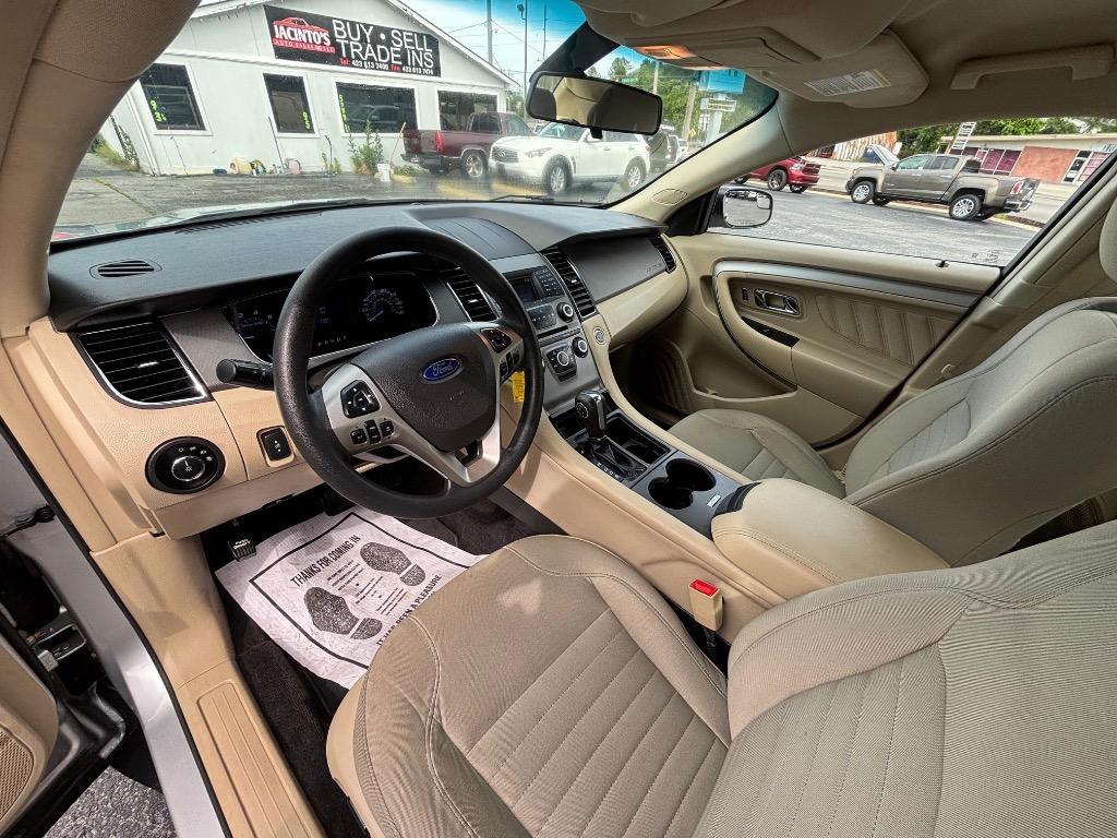 2018 Ford Taurus - $8,995
