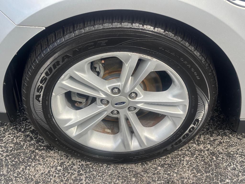 2018 Ford Taurus - $8,995