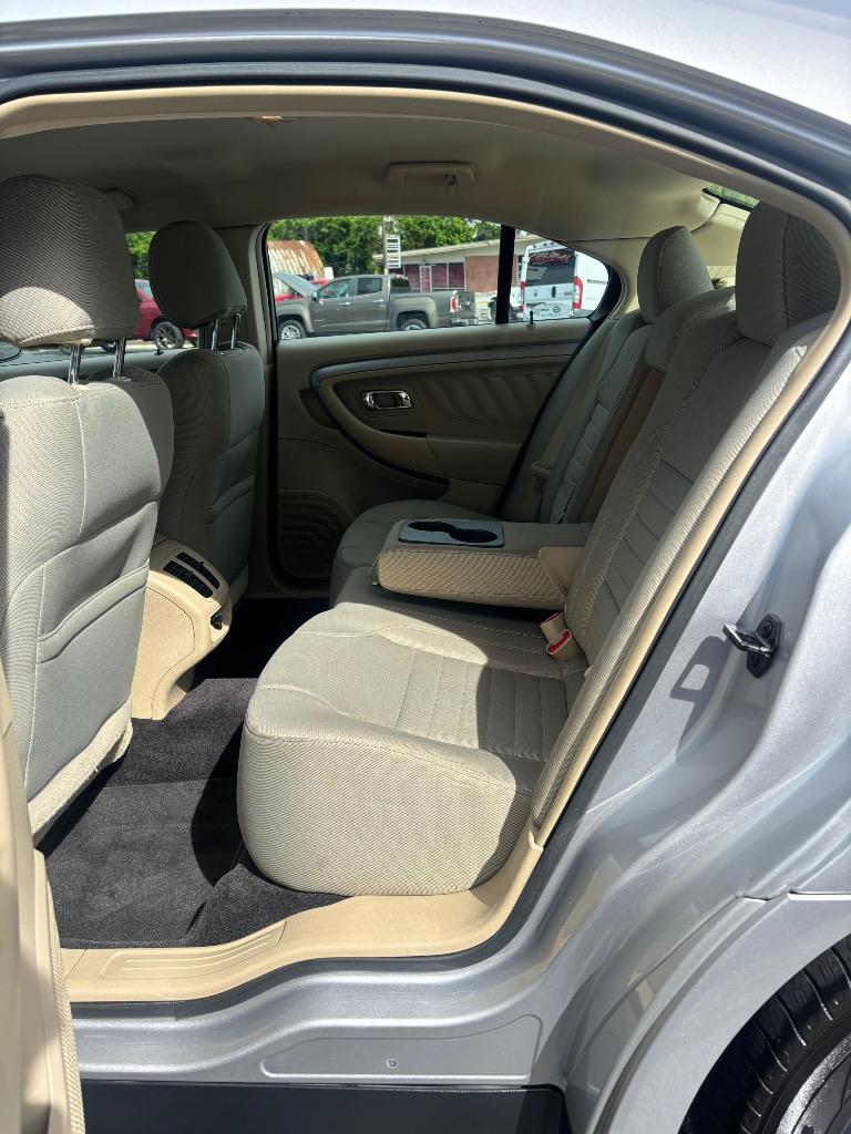 2018 Ford Taurus - $8,995