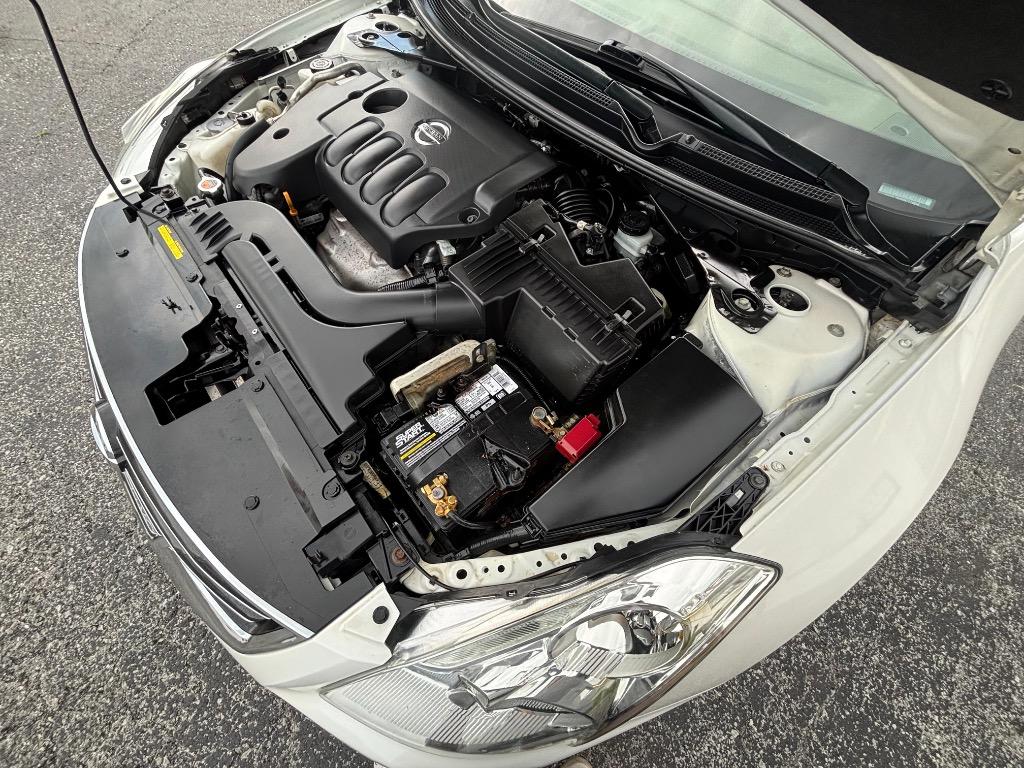 2011 Nissan Altima - $7,995