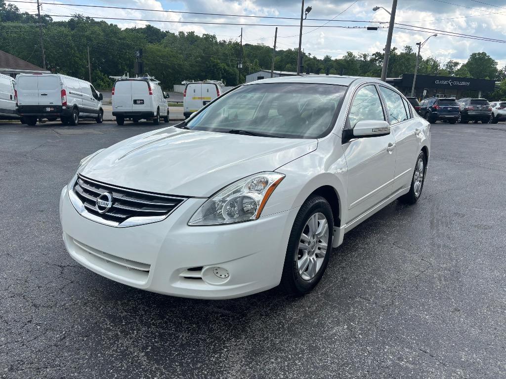 2011 Nissan Altima - $7,995