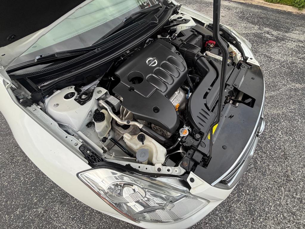 2011 Nissan Altima - $7,995