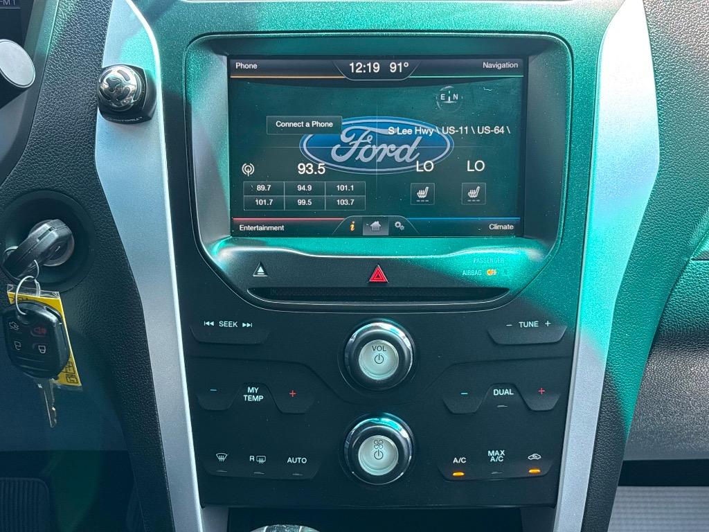 2015 Ford Explorer - $10,995