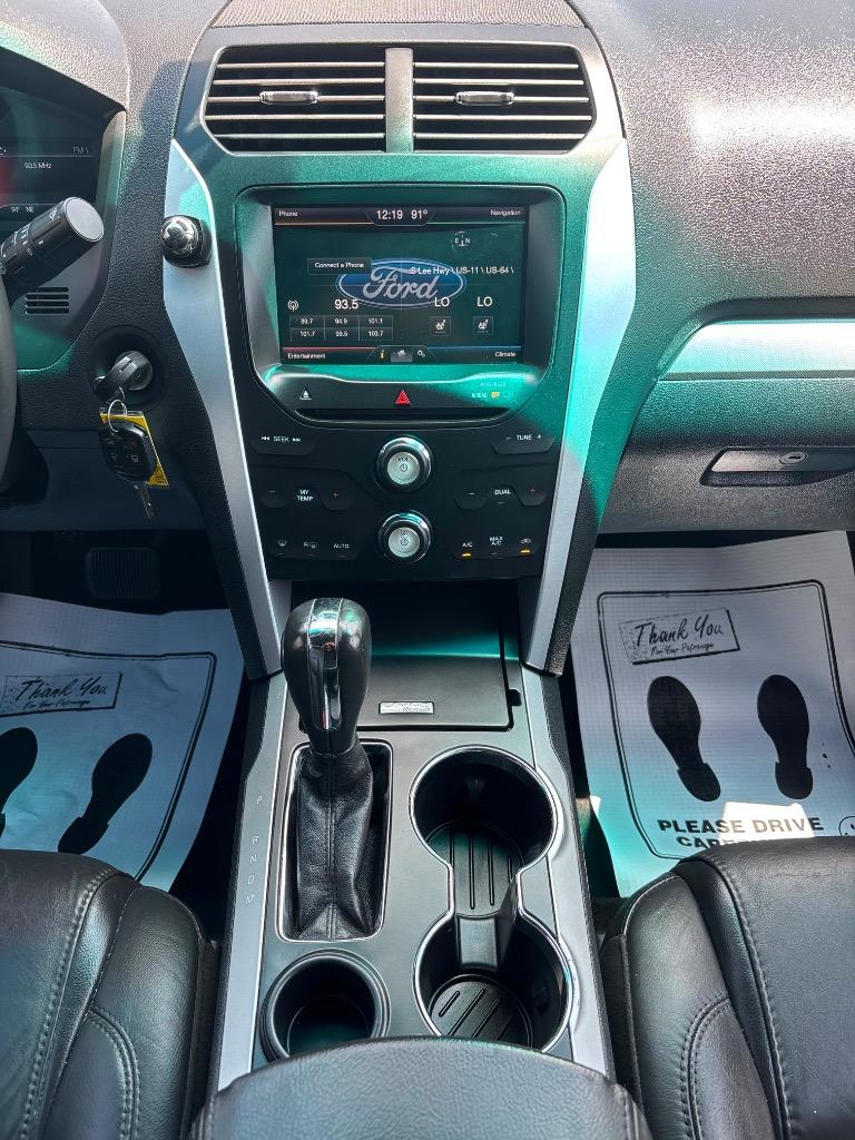 2015 Ford Explorer - $10,995