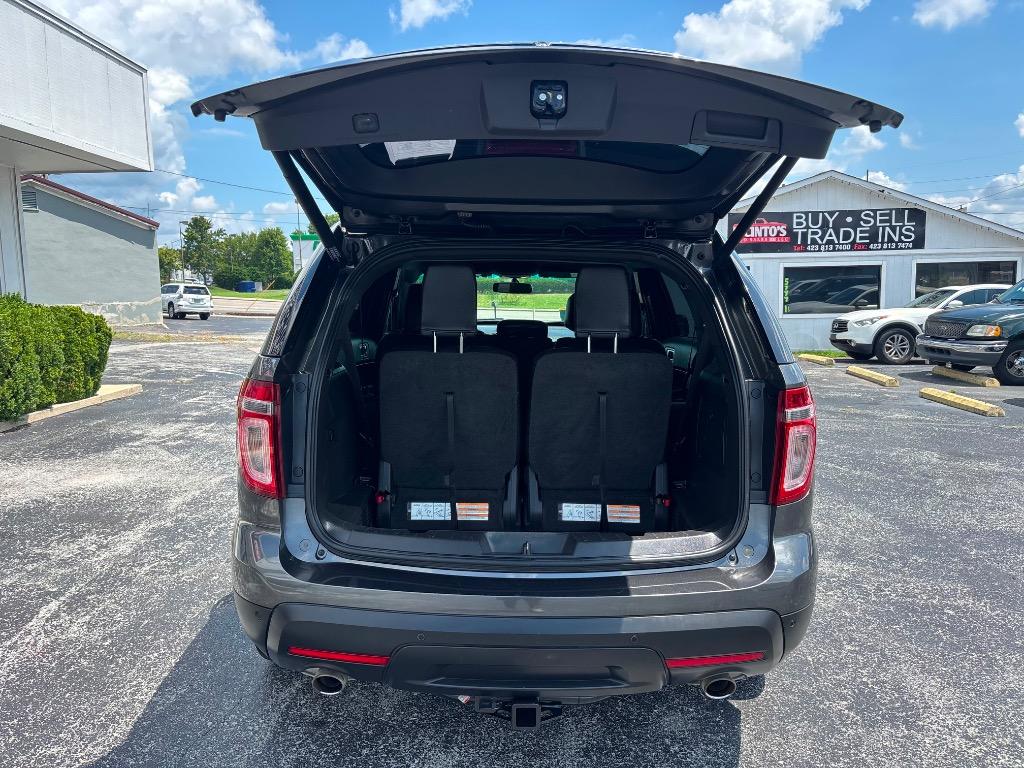 2015 Ford Explorer - $10,995