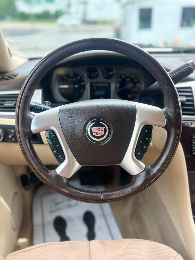 2007 Cadillac Escalade - $6,995