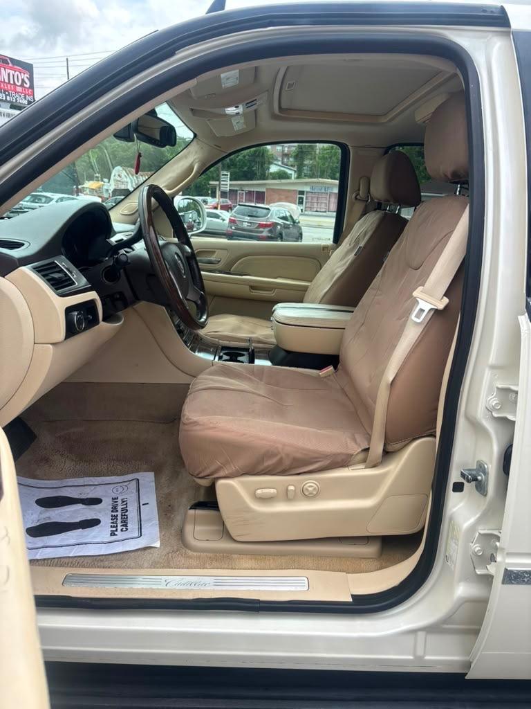 2007 Cadillac Escalade - $6,995