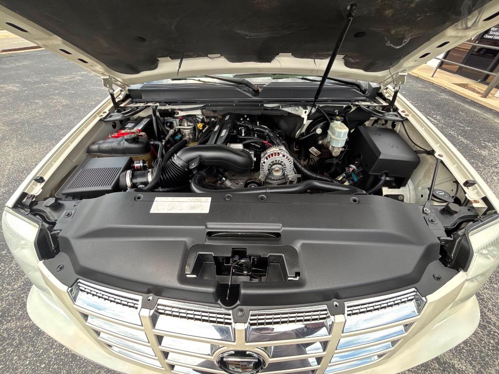 2007 Cadillac Escalade - $6,995