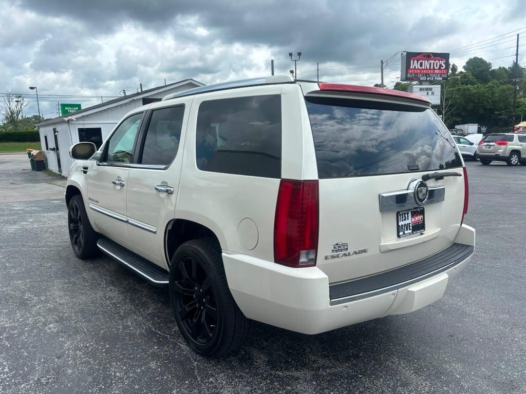 2007 Cadillac Escalade - $6,995