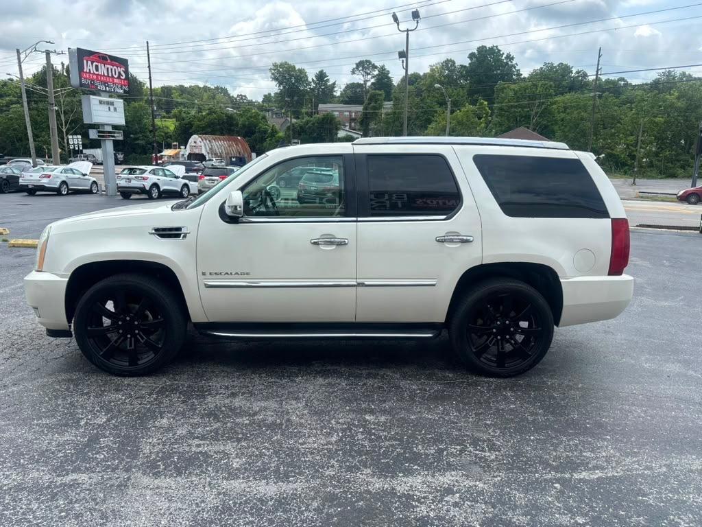 2007 Cadillac Escalade - $6,995