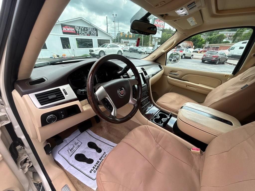 2007 Cadillac Escalade - $6,995