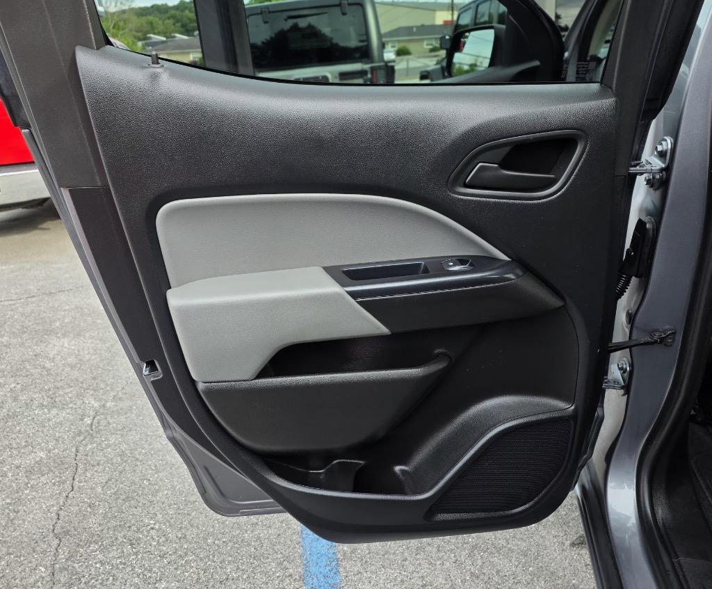 2020 Chevrolet Colorado - $15,995
