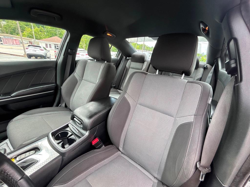 2016 Dodge Charger - $13,995