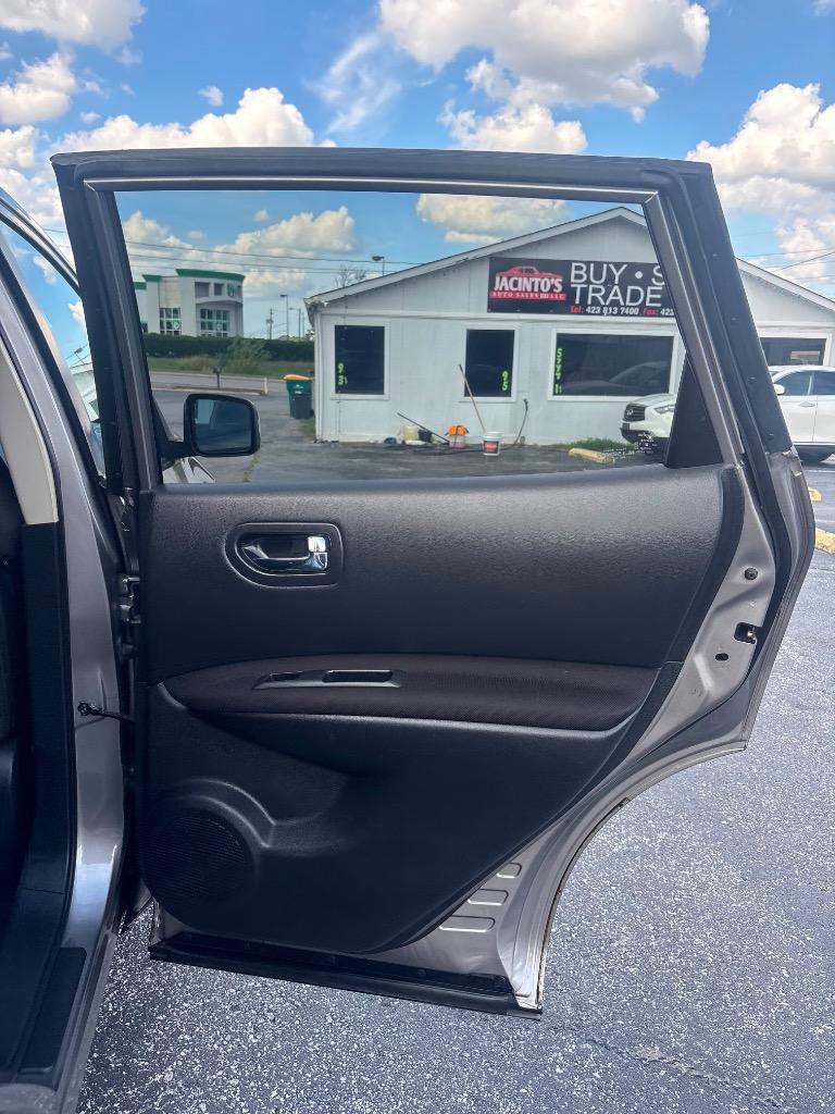 2013 Nissan Rogue - $8,995