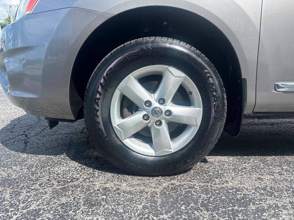 2013 Nissan Rogue - $8,995
