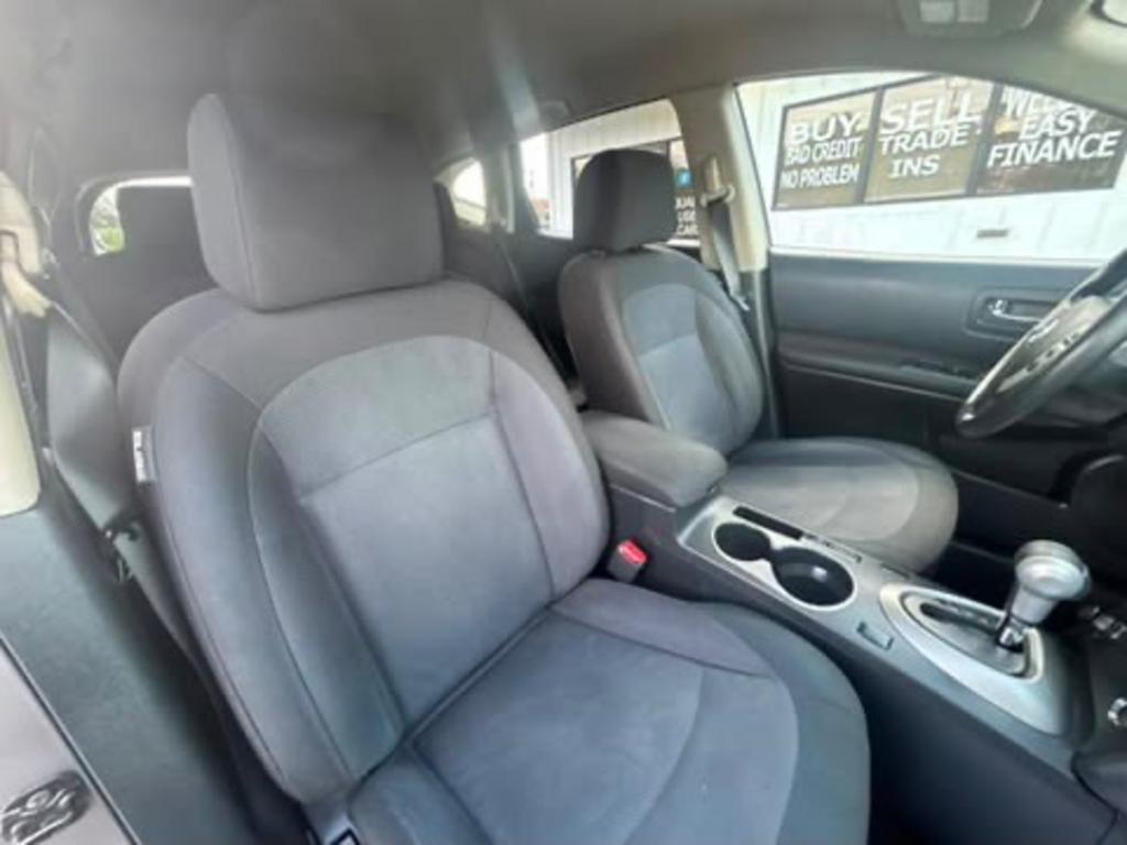 2013 Nissan Rogue - $8,995